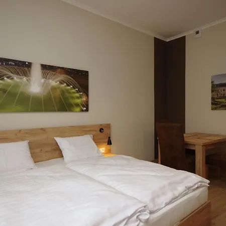 Almasy Apartmanhaz גיולה מראה חיצוני תמונה