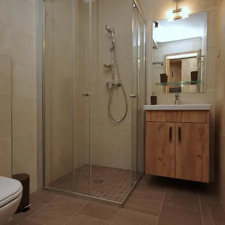 Almasy Apartmanhaz גיולה מראה חיצוני תמונה
