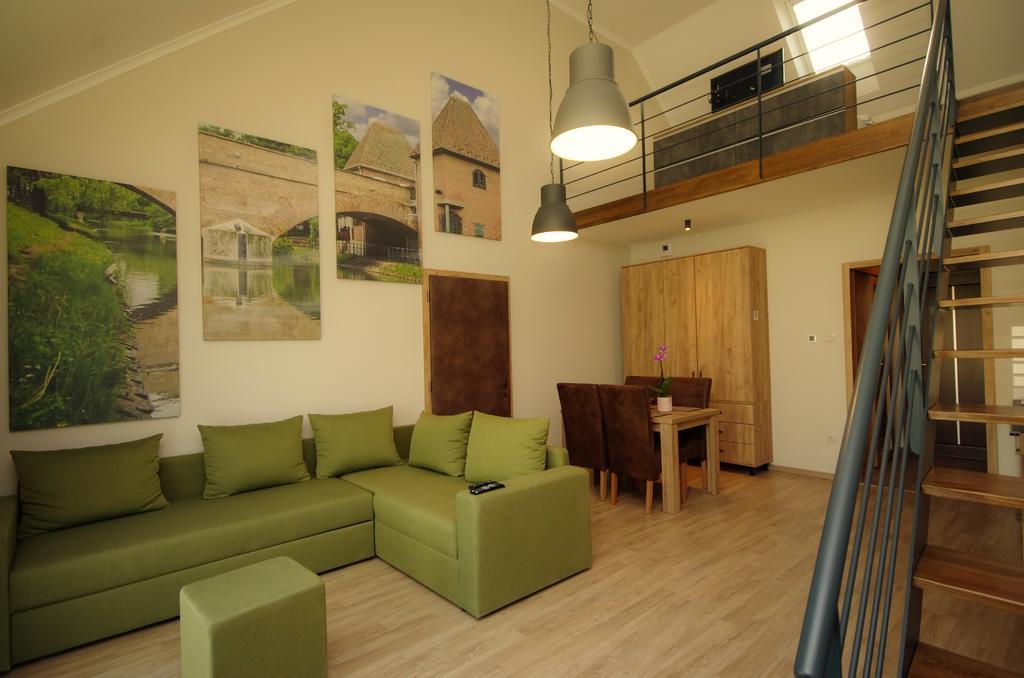 Almasy Apartmanhaz Apartment *